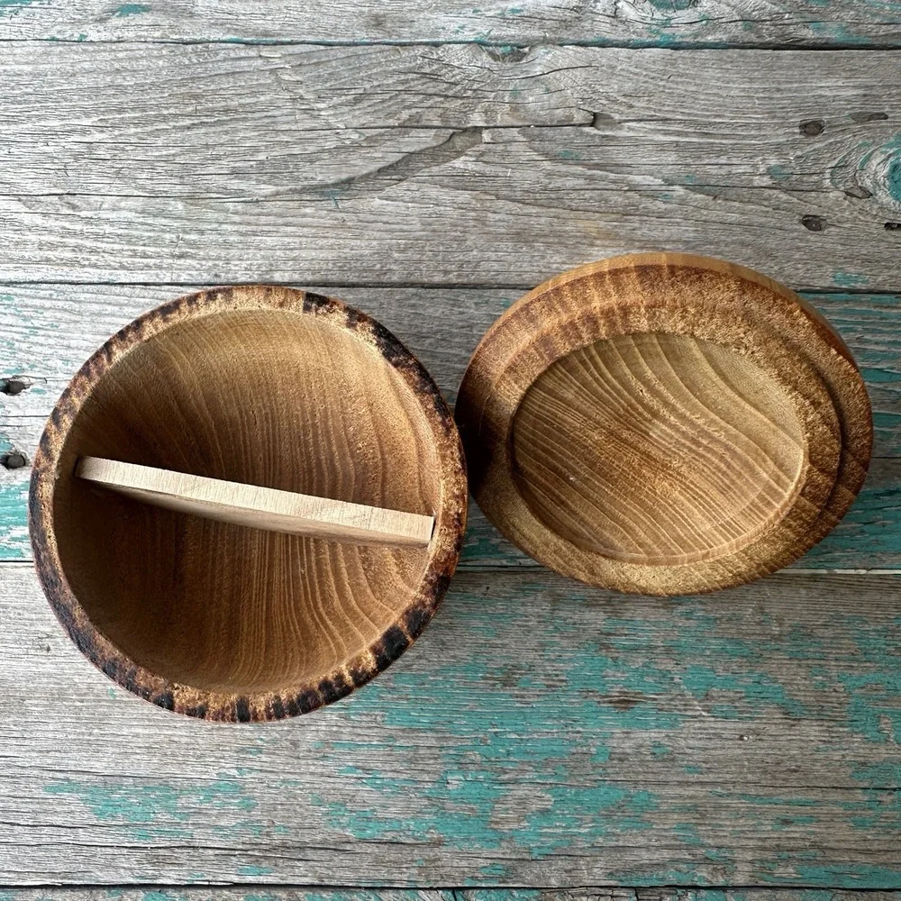 Vintage Trinket Box 5.1 Inch Hand Turned‎ Wood Jewelry Lid Buffalo Nickel Insert